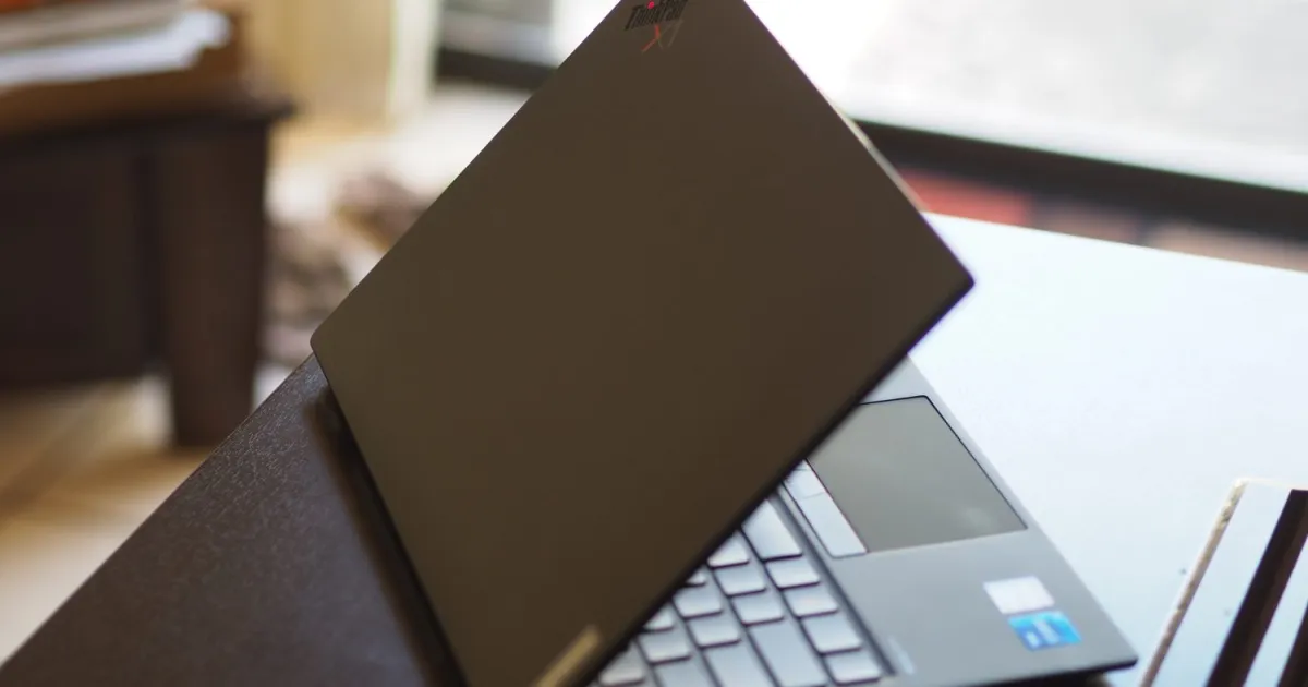 Best-MacBook-Air-Alternatives-Lenovo-ThinkPad 