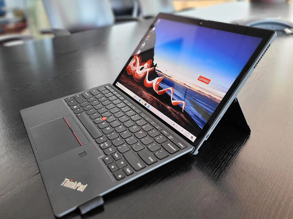 Best-MacBook-Air-Alternatives-Lenovo-ThinkPad 