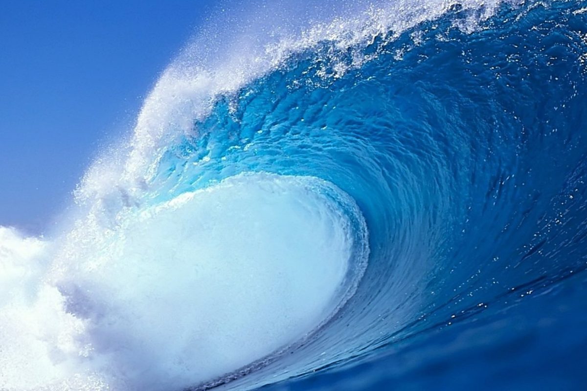 The-Power-Ocean-Raging-Waves